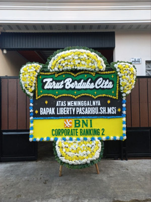 Papan Bunga Duka di Kota Karang